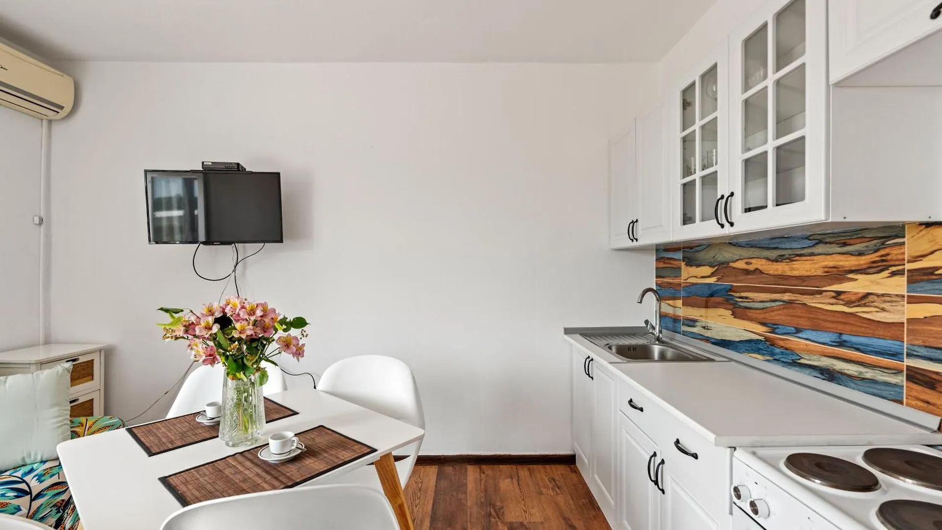 Apartment Zen Novigrad  Croatia
